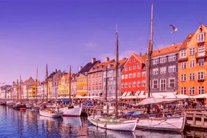 Amelia, 28 — Escort in Allingabro, Denmark