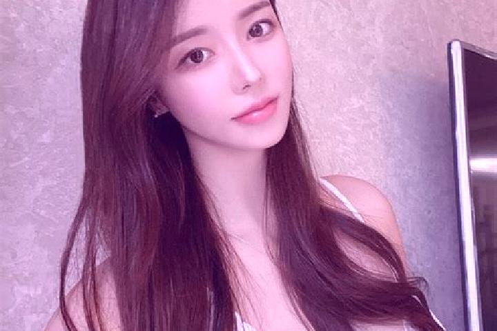 Amelia, 28 — Escort in Dongtazhuang, China