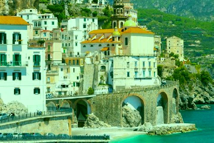 Amelia, 28 — Escort in Fratte, Italy