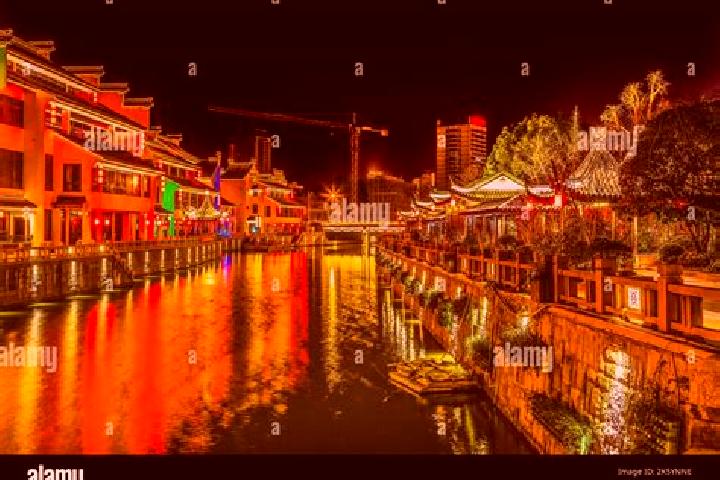 Amelia, 28 — Escort in Xinwu, China