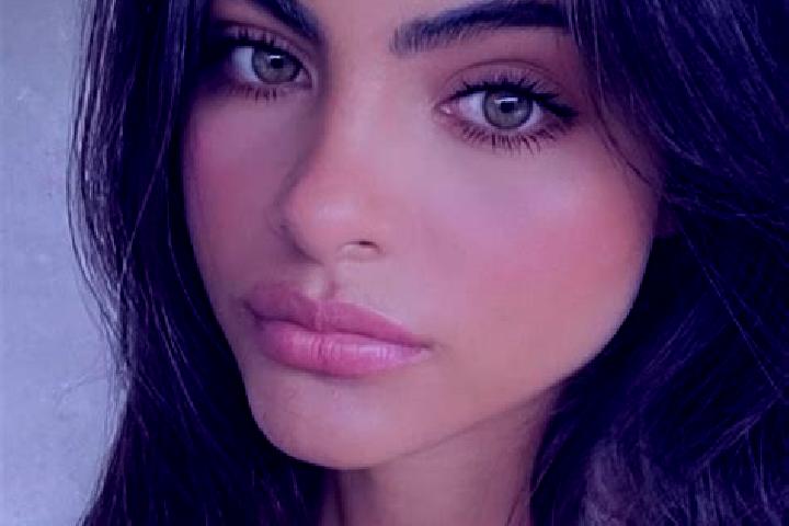 Amelia, 29, a brunette dark-eyed caucasian companion based in Cherpu. Offering Party Girl, BDSM, Striptease, GFE. Available for incall and outcall, day and e...