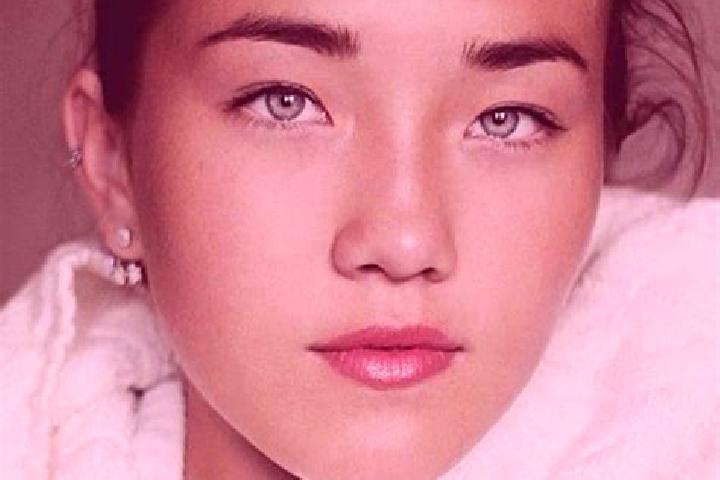 Amelia, 29, a brunette grey-eyed caucasian companion based in Petebonou. Offering Deep French Kissing, CIM. Available for incall and outcall, day and evening...