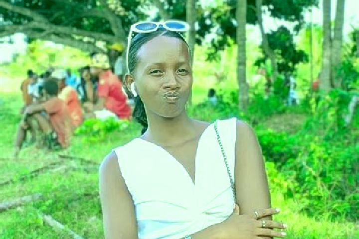 Amelia, 29 — Escort in Ampahana, Madagascar