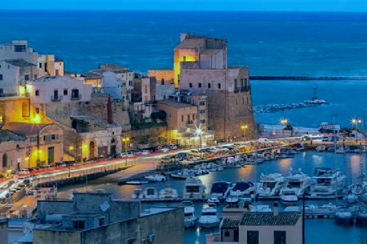Amelia, 29 — Escort in Ricco del Golfo, Italy