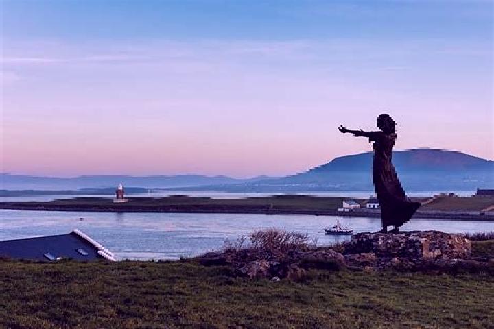 Amelia, 29 — Escort in Rosses Point, Ireland