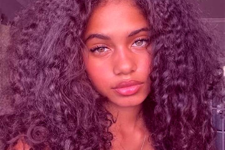 Amelia, 30, a auburn blue-eyed ebony companion based in Csengod. Offering A-Level, Couples, Overnight. Available for incall and outcall, overnight bookings a...