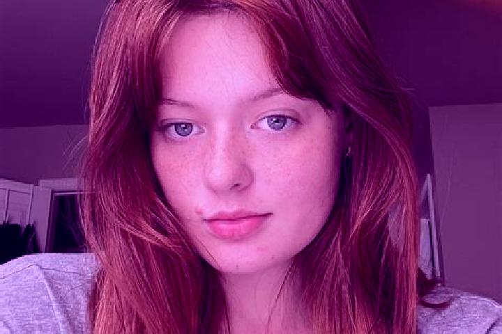 Amelia, 30, a auburn grey-eyed mixed companion based in Guerbuez. Offering GFE, Erotic Massage, Dinner Date. Available for incall and outcall, overnight book...