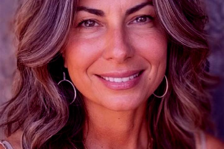 Amelia, 30, a brunette grey-eyed middle eastern companion based in Tupandi. Offering Overnight, 69, GFE, Duos. Available for incall and outcall, day and even...