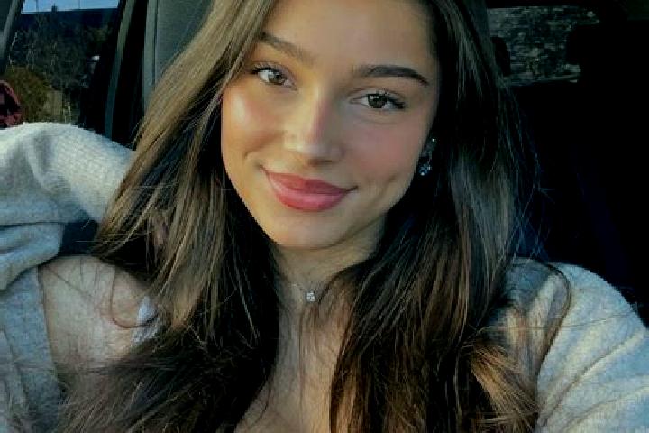 Amelia, 30, a brunette hazel-eyed slavic companion based in Hrotovice. Offering Duos, Massage, Party Girl. Available for incall and outcall, overnight bookin...