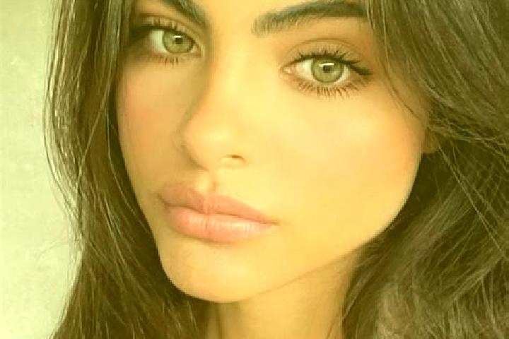 Amelia, 30, a chestnut dark-eyed indian companion based in Morro Reatino. Offering A-Level, BDSM, Massage, Girlfriend Experience, Couples. Available for inca...