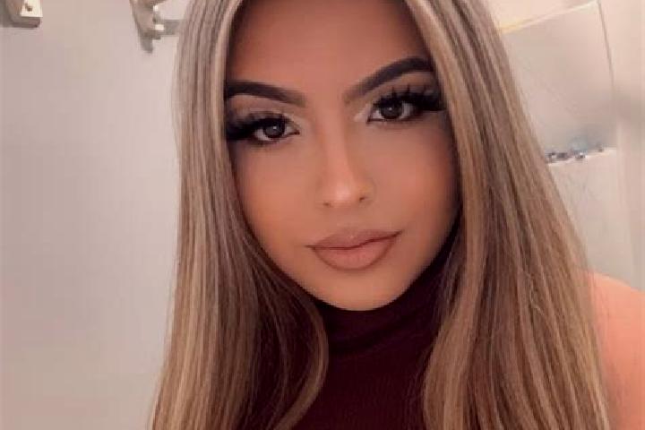 Amelia, 30, a red blue-eyed mixed companion based in Side. Offering Overnight, Striptease, Couples, Massage. Available for incall and outcall, day and evenin...