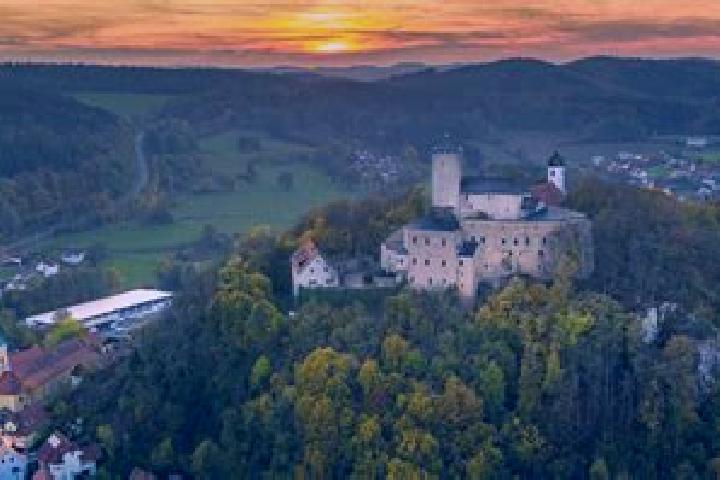 Amelia, 30 — Escort in Falkenstein, Germany