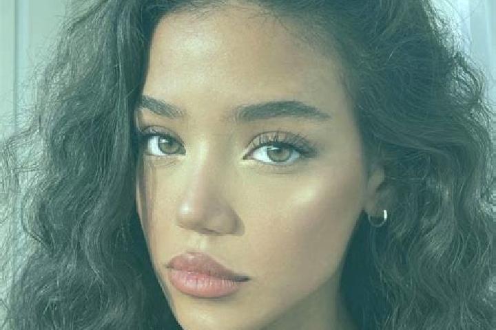Amelia, 31, a black brown-eyed european companion based in Kallinge. Offering Roleplay, Tantra, Travel Companion. Available for incall and outcall, overnight...