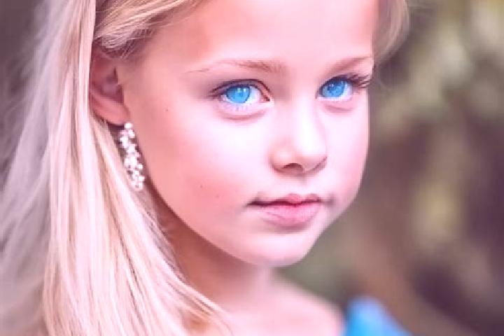 Amelia, 31, a blonde blue-eyed asian companion based in Moita Bonita. Offering Party Girl, Striptease, A-Level, Erotic Massage. Available for incall and outc...