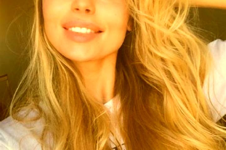 Amelia, 31, a blonde brown-eyed european companion based in Piraziz. Offering Dinner Date, OWO, Overnight, GFE, Travel Companion. Available for incall and ou...
