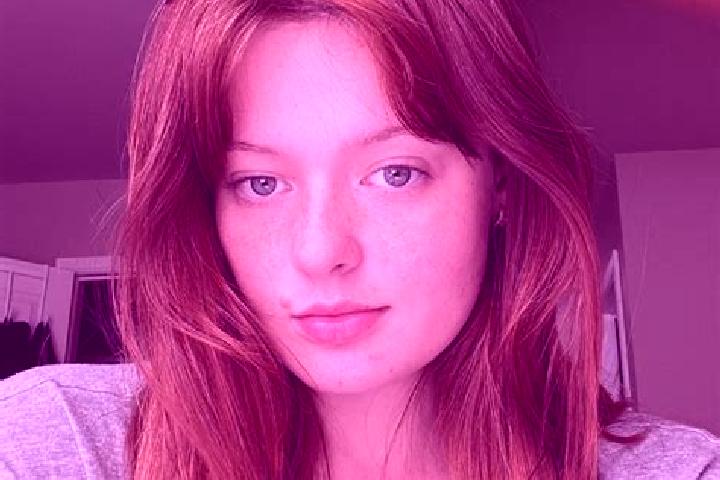 Amelia, 31, a red hazel-eyed caucasian companion based in Castel San Pietro Romano. Offering Party Girl, CIM. Available for incall and outcall, day and eveni...