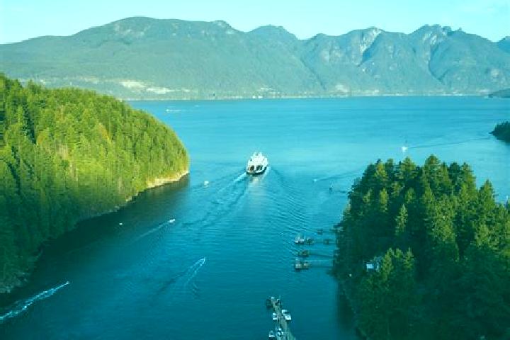 Amelia, 31 — Escort in Bowen Island, Canada
