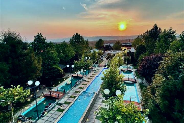 Amelia, 31 — Escort in Bradash, Kosovo