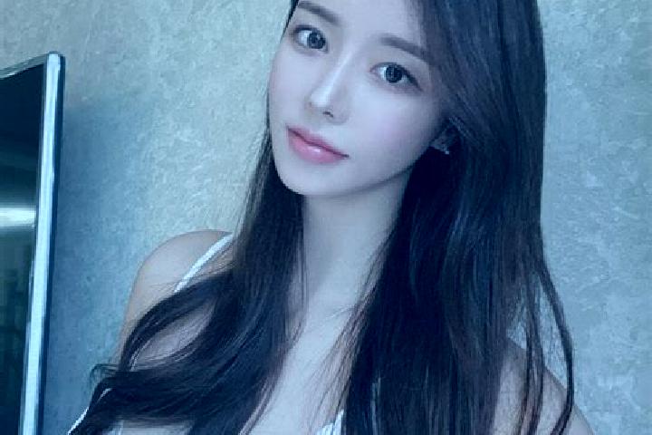 Amelia, 31 — Escort in Kalayagaqi, China
