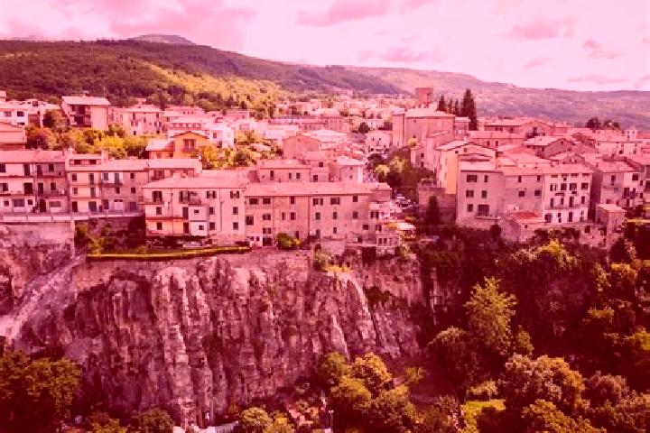 Amelia, 31 — Escort in La Fiora, Italy