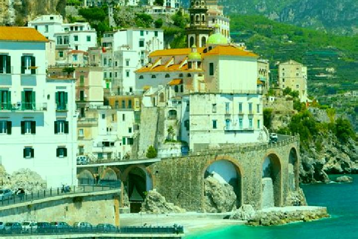 Amelia, 31 — Escort in Nomaglio, Italy