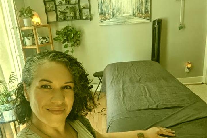 Amelia, 32, a black dark-eyed mixed companion based in Dealu Frumos. Offering Duos, Overnight, Massage, Erotic Massage. Available for incall and outcall, day...