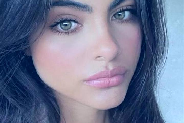 Amelia, 32, a black hazel-eyed caucasian companion based in Sersale. Offering Couples, BDSM, Overnight, Duos. Available for incall and outcall, day and eveni...