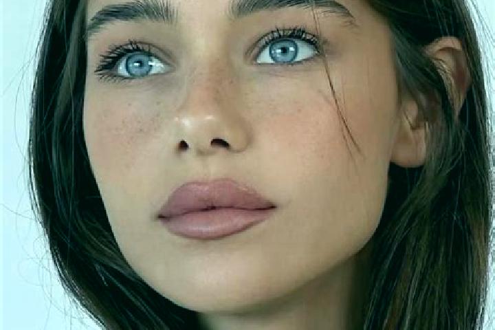 Amelia, 32, a brunette brown-eyed mixed companion based in Douleu. Offering Fetish, Couples, Prostate Massage, Deep French Kissing. Available for incall and ...