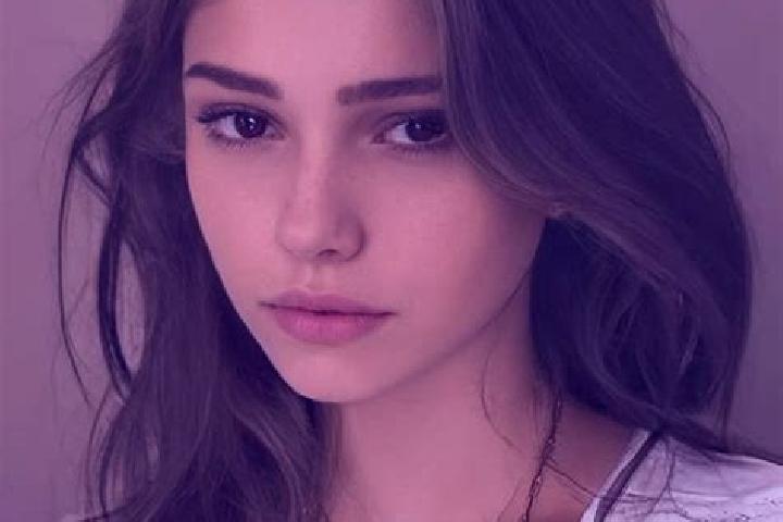 Amelia, 32, a chestnut grey-eyed slavic companion based in Vinosady. Offering Massage, Couples. Available for incall and outcall, overnight bookings available.