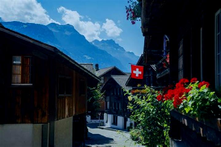 Amelia, 32 — Escort in Alpthal, Switzerland