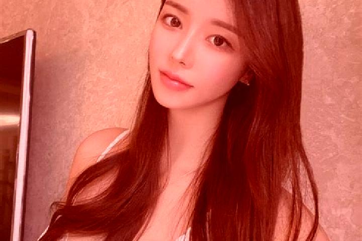 Amelia, 32 — Escort in Jinrui, China