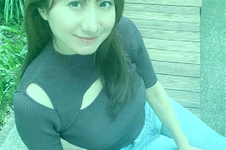 Amelia, 32 — Escort in Yoshii, Japan