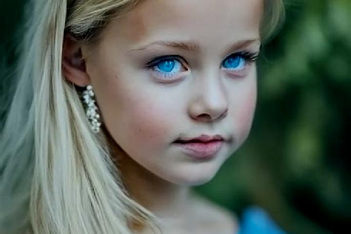Amelia, 33, a blonde blue-eyed middle eastern companion based in Eunos. Offering Overnight, Fetish, OWO. Available for incall and outcall, overnight bookings...