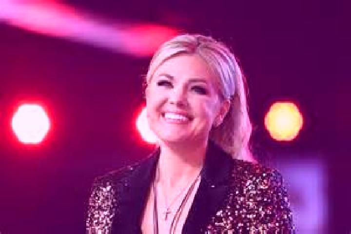 Amelia, 33 — Escort in Mryn, Ukraine
