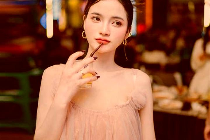 Amelia, 33 — Escort in Muang Xon, Laos