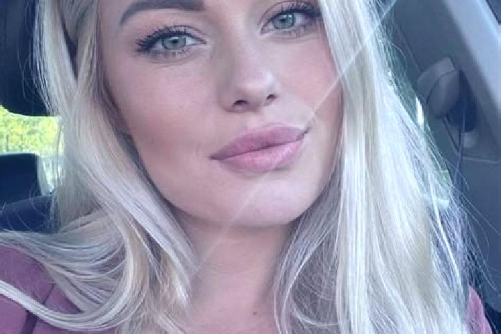 Amelia, 34, a blonde hazel-eyed indian companion based in Morcote. Offering Travel Companion, Party Girl, Overnight. Available for incall and outcall, overni...