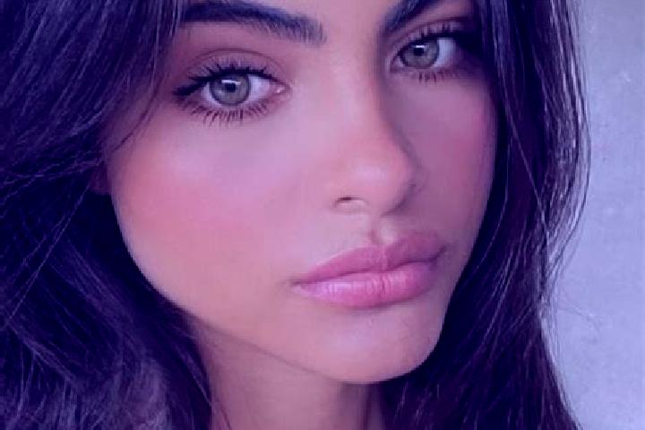 Amelia, 34, a brunette green-eyed middle eastern companion based in Korba. Offering Roleplay, OWO, Massage, Erotic Massage, Girlfriend Experience. Available ...