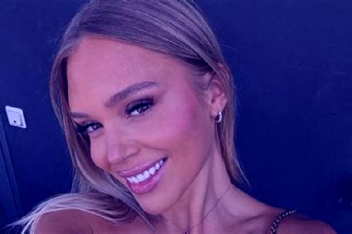 Amelia, 34 — Escort in Amlai, India