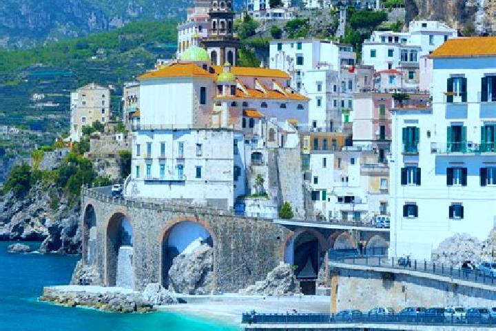 Amelia, 34 — Escort in Collebrincioni, Italy