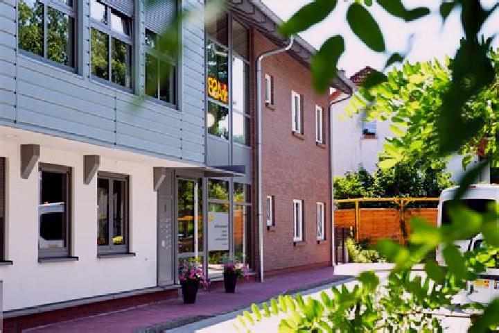 Amelia, 34 — Escort in Gross Koeris, Germany
