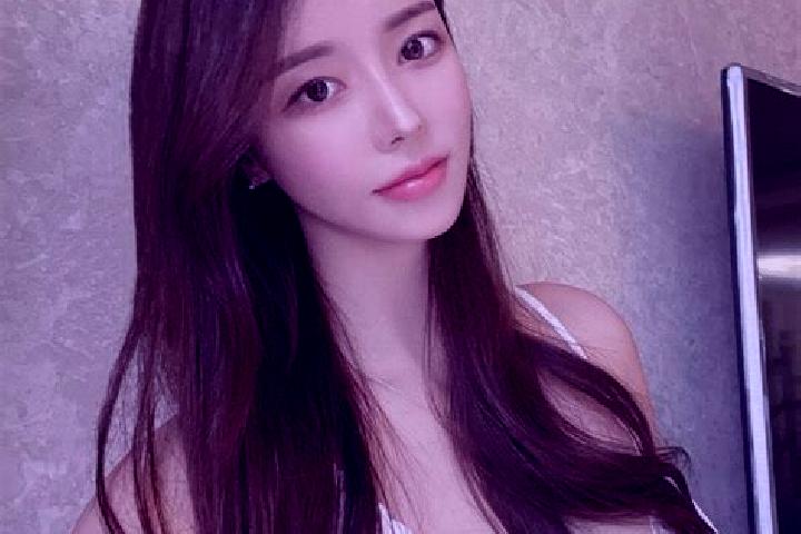 Amelia, 34 — Escort in Shanwangping, China