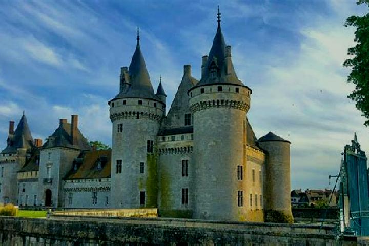 Amelia, 34 — Escort in Sully-sur-Loire, France