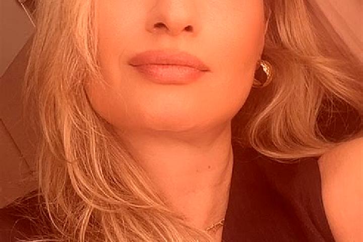 Amelia, 35 — Escort in Blagny, France