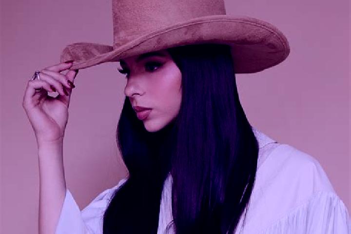 Amelia, 35 — Escort in Candido Aguilar, Mexico