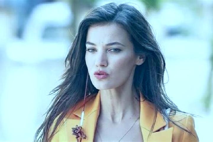Amelia, 35 — Escort in Kaygisiz, Turkey