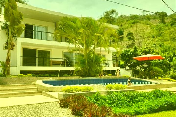 Amelia, 35 — Escort in Manaure Balcon del Cesar, Colombia