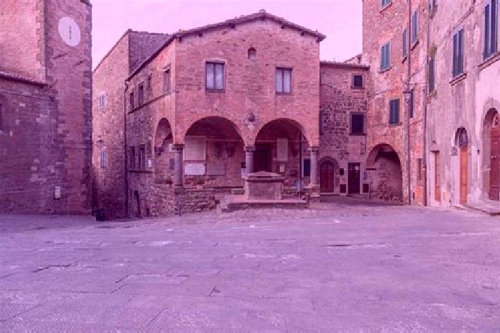 Amelia, 35 — Escort in Montecatini Val di Cecina, Italy
