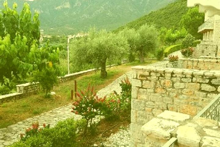 Amelia, 35 — Escort in Poulithra, Greece