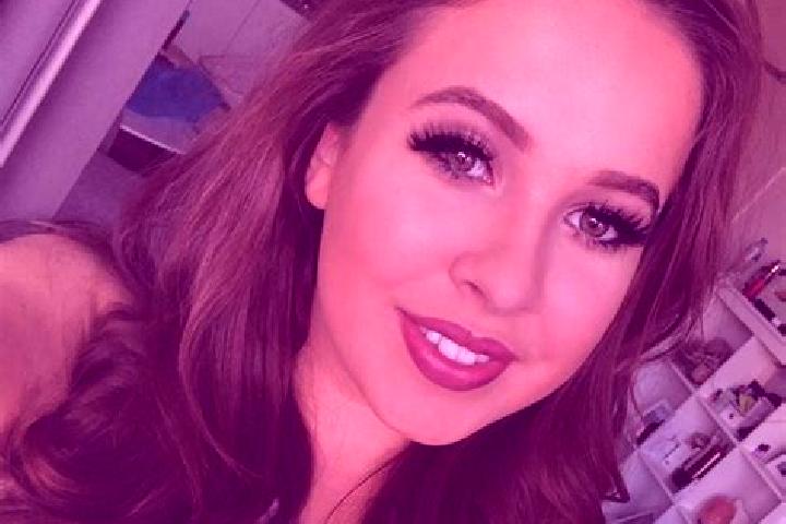 Amelia, 36, a brunette grey-eyed ebony companion based in Tarlungeni. Offering Erotic Massage, Domination, Overnight, Duos, Striptease. Available for incall ...