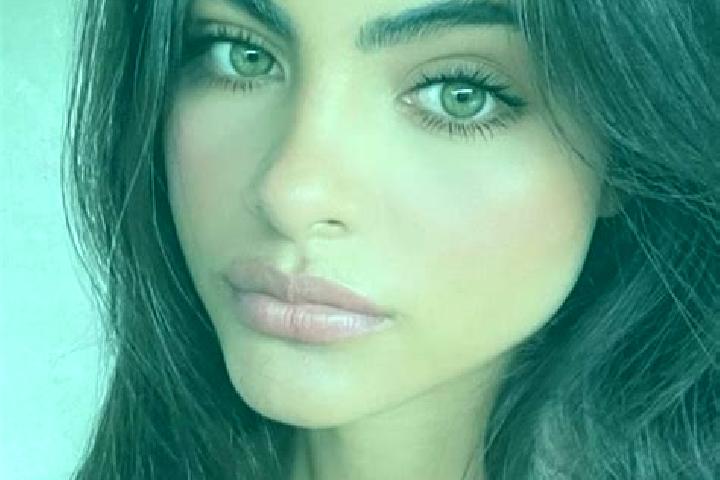 Amelia, 36, a dark blonde dark-eyed indian companion based in Caluseri. Offering CIM, Girlfriend Experience, Duos, Travel Companion. Available for incall and...